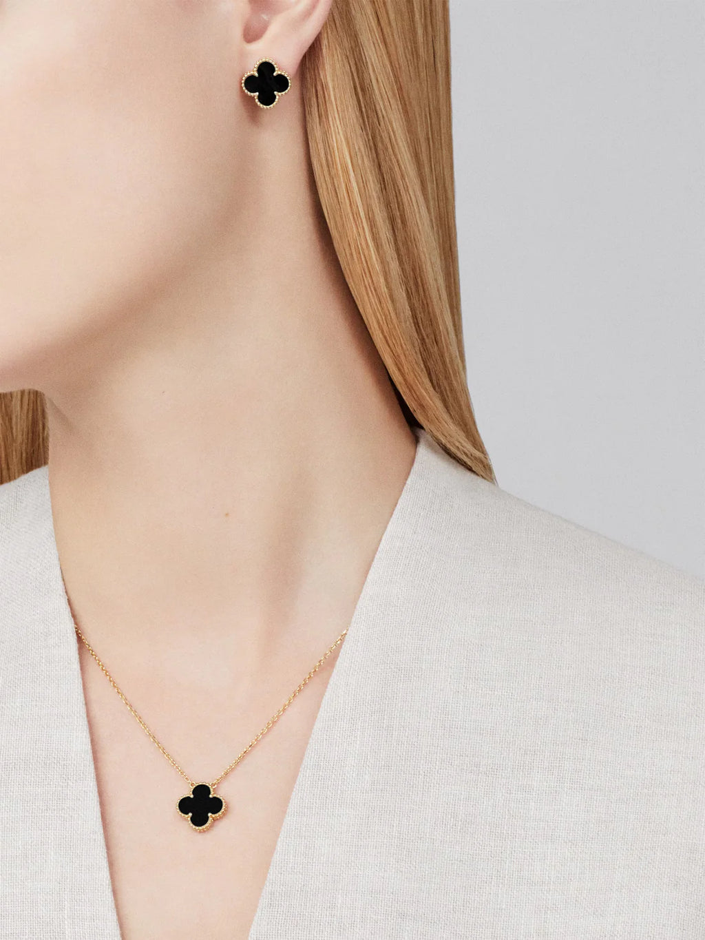 CLOVER Black & Gold Necklace