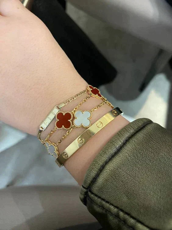 CLOVER Red Bracelet