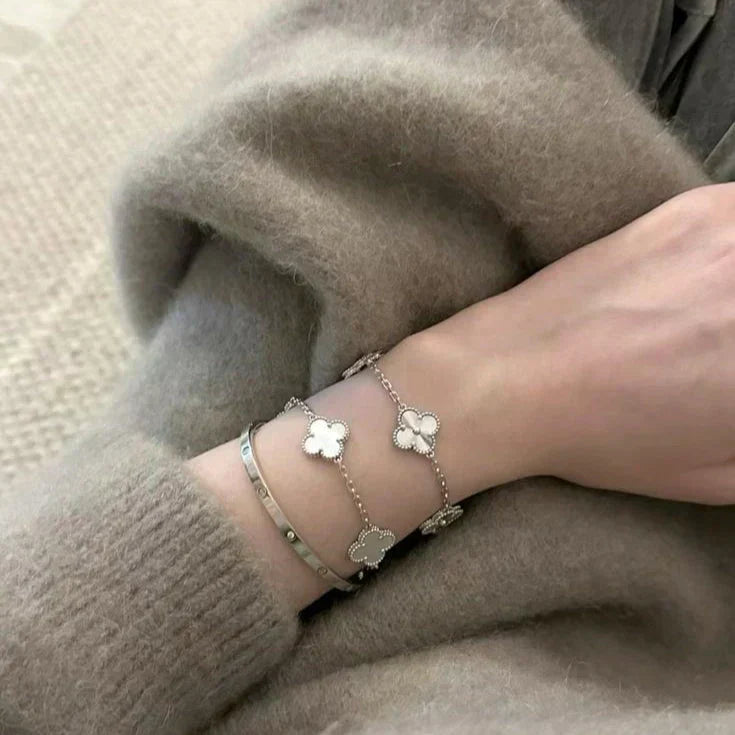 CLOVER White Bracelet